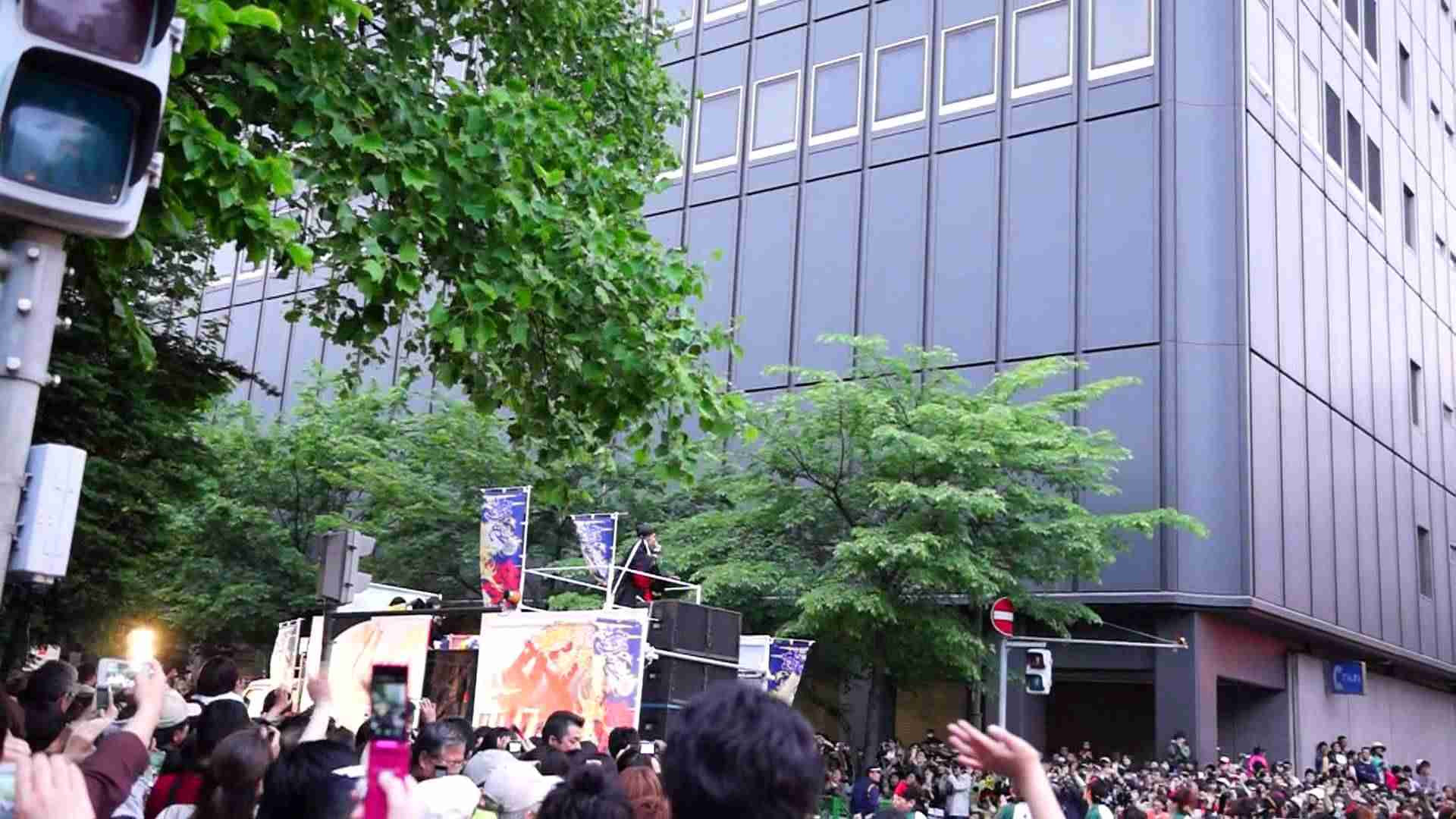 札幌よさこいソーラン祭り2012　上地雄輔（遊助）パレード - YouTube