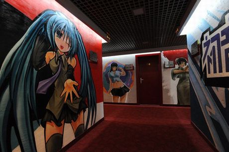 レディー・ガガ、初音ミクとコラボ！ツアーのオープニングアクトに抜てき