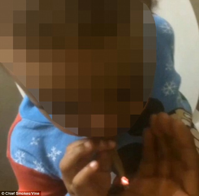 幼児にマリファナを吸わせて面白がる動画が投稿され大炎上…