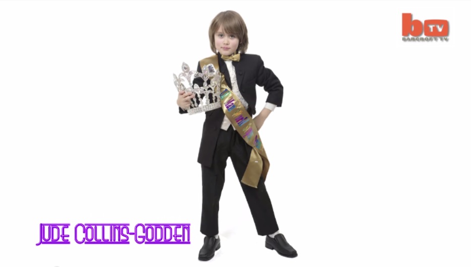 「あんな女の子たちに負けるもんか」と、ちびっこビューティーコンテストを総なめにしている美少年兄弟