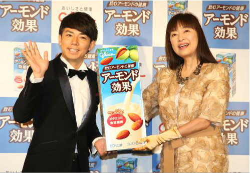 ピース綾部、かたせ梨乃に猛アプローチ！「キス」要求