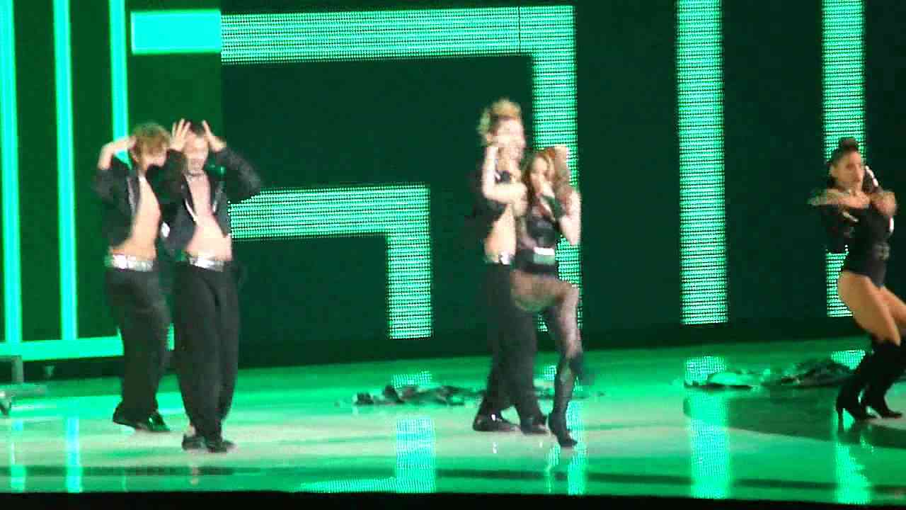 [FANCAM 111129 MNET ASIAN MUSIC AWARDS] Koda Kumi - Ai no Uta/ V.I.P/ Bling Bling - YouTube