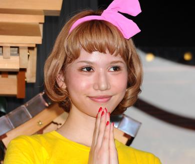 水沢アリーにキャバ嬢の過去
