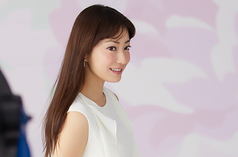 菅野美穂、結婚1年間で顔に変化「平和な顔になった」→ネットでは整形したとの声