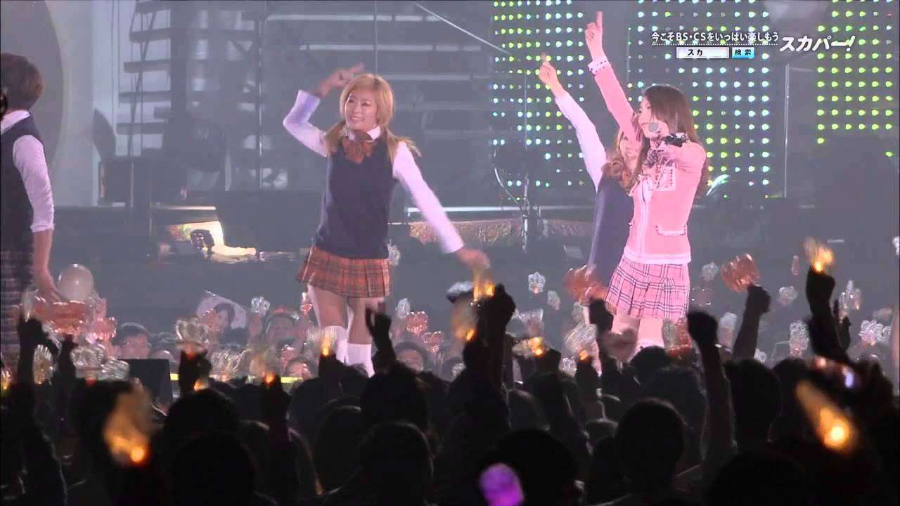 KARASIA 2013 Happy New Year in DOKYO DOME - 지영(ジヨン) - 학원천국(学園天国) - YouTube