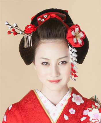 「前髪ナシ女子」が大人気！モテる理由は？