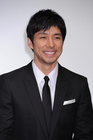 西島秀俊、熱愛報道にファン悲鳴も…厳しすぎる「結婚の7条件」