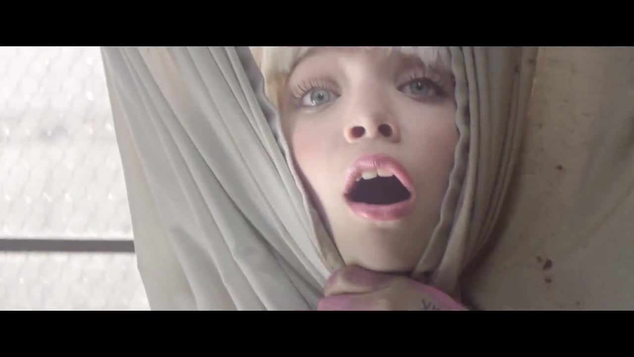 なんだこの動き!? SiaのMVに出てる11歳のダンサーがスゴすぎる