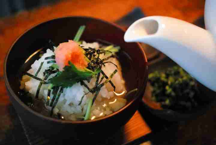 小嶋瑠璃子「お茶漬けには、冷たい牛乳をかけるとおいしい」