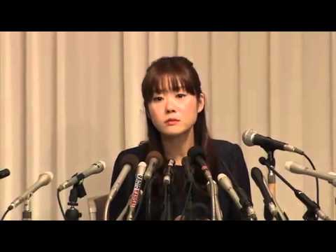 記者のイケボにうっとりしてトランス状態に突入し、途中でハッと我に返る小保方さん - YouTube