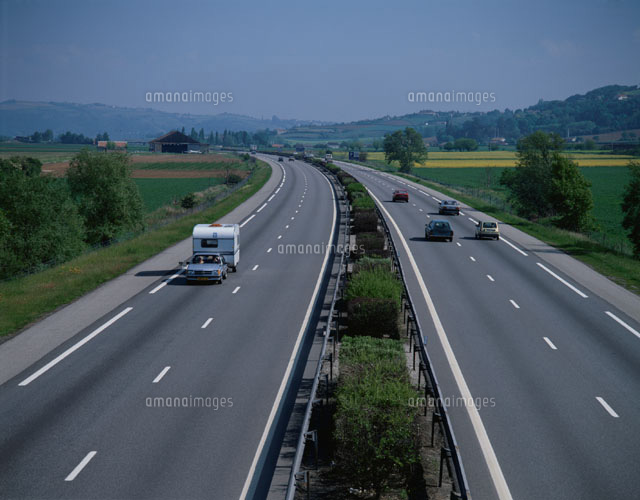 【悲報】高速道路の有料期間が法改正で15年間延長…2065年までになる