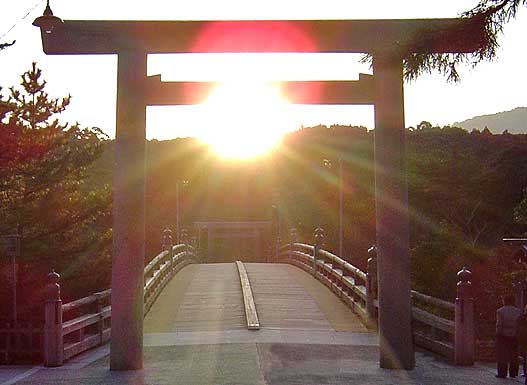 食っちゃ寝妃、園遊会さぼって三越にはお出かけの不遜 - BBの覚醒記録☆政治を初心者にもわかりやすくがコンセプトです。無知から来る親中親韓から離脱、日本人としての目覚めの記録。