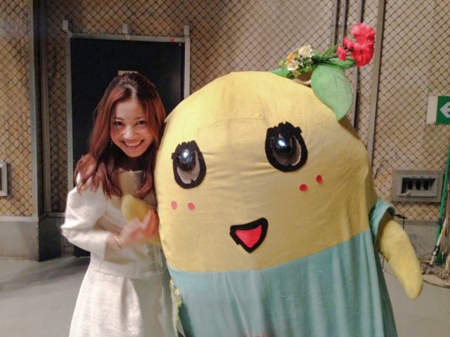 蜷川実花、念願のふなっしー撮影に大はしゃぎ「可愛すぎて死にそう」