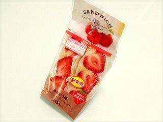 あなたがコンビニでついつい買ってしまうもの