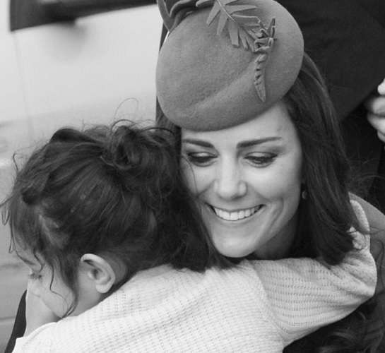 キャサリン妃のお尻が丸出しに…独タブロイドがあられもない写真を掲載