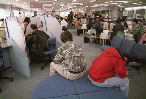 来年度からひきこもりの家に訪問する「ひきこもりサポーター派遣事業」が実施