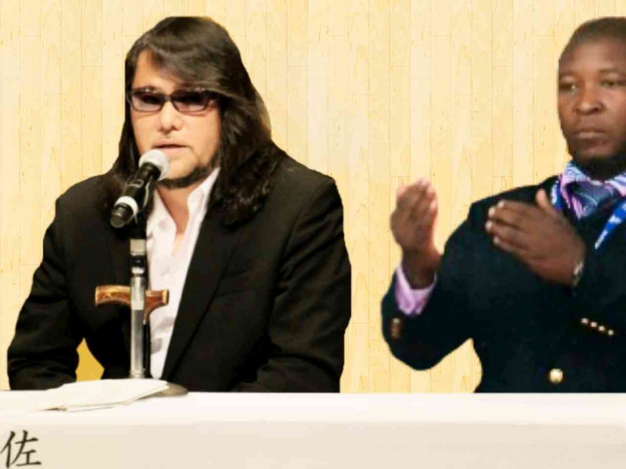 「耳が聴こえない犬とコミュニケーションを取るために手話を教えた女性」のストーリーに涙! そして感動の結末を迎えることに