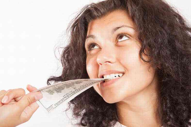 頑張ってもお金が貯まらない人の5つの悪習慣