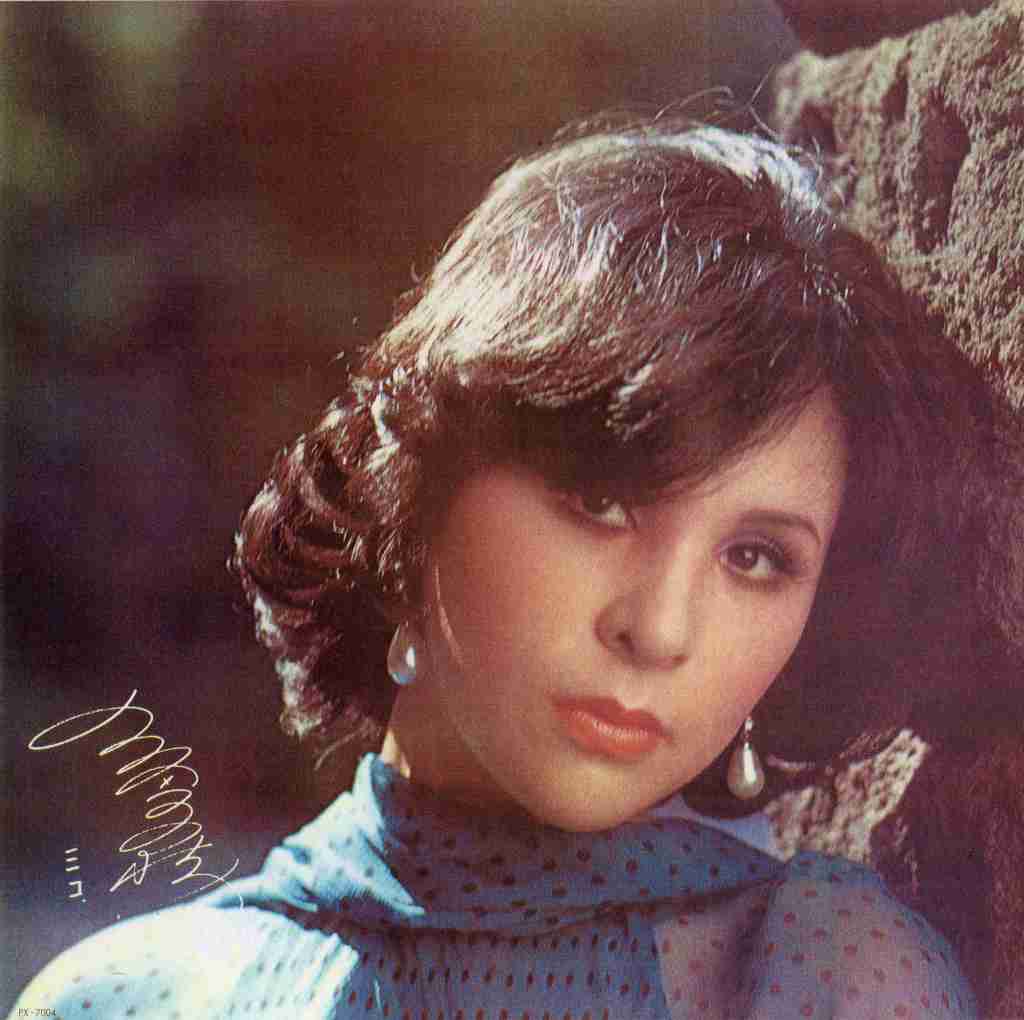 【画像】デヴィ夫人の孫がイケメン過ぎる
