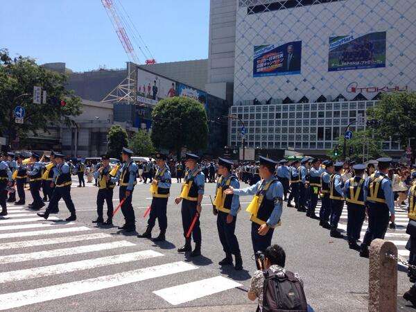 【サッカーW杯】日本敗退後の渋谷のスクランブル交差点をご覧ください