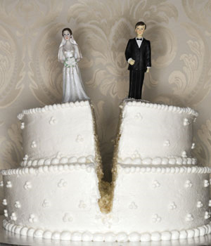 【閲覧注意？】海外にある「離婚ケーキ」なるものが怖すぎるｗｗｗ