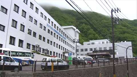 「病院の温泉貯水タンクで男性職員２人死亡」　News i - TBSの動画ニュースサイト