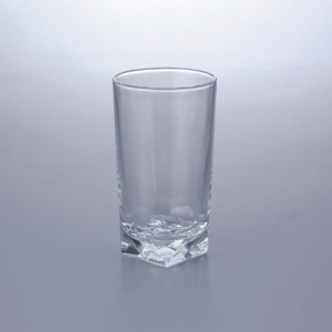 コップを投げ客の顔面を殴る牛丼店アルバイトの少年逮捕