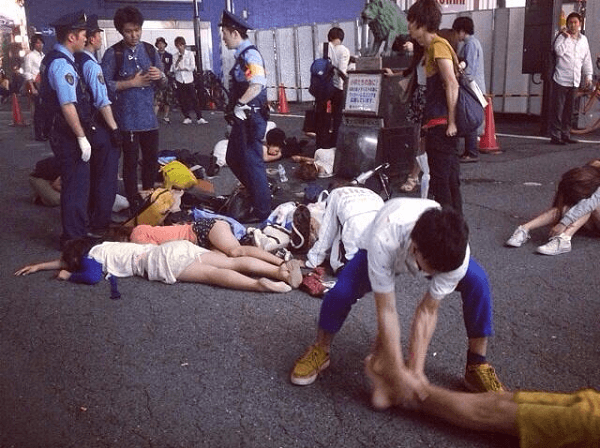 明大生が歌舞伎町の新宿コマ劇場前で倒れる-クライスか | ニュース速報Japan