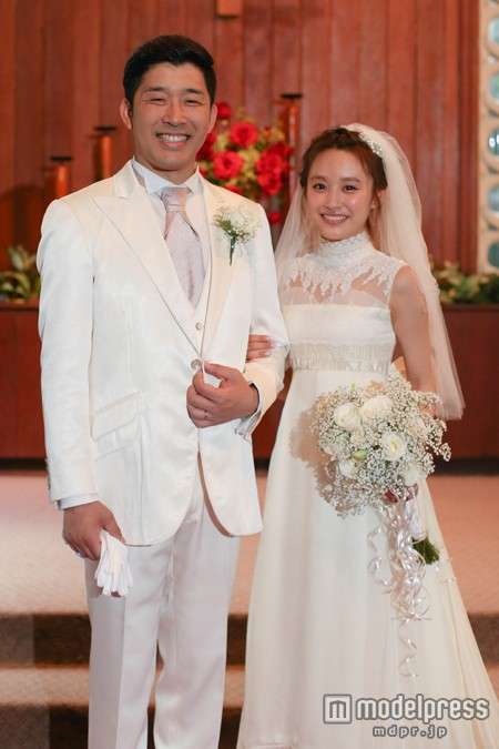 高橋愛、ハワイ新婚旅行で夫婦水入らず…輝くすっぴんに絶賛の声