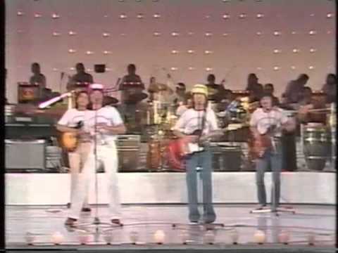 あのねのね　ネコ・ニャンニャンニャン - YouTube