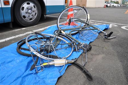 自転車の高校生を巻き込んだまま約１キロ逃げた酒気帯び男　福知山 - MSN産経west