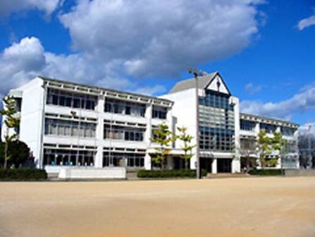 小学校の今と昔の違いで驚いた事は何ですか？