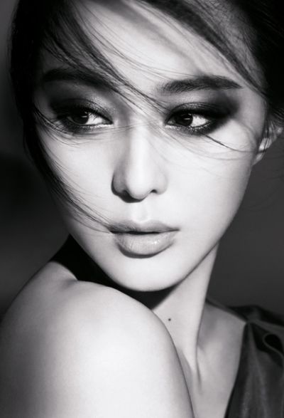 白黒美女が集まるトピ