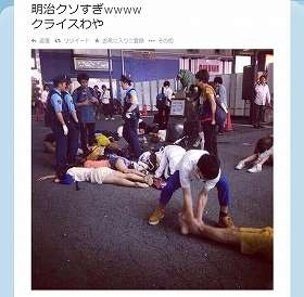 新宿コマ劇場前で女子大生が集団昏倒←警察「事件性はない」