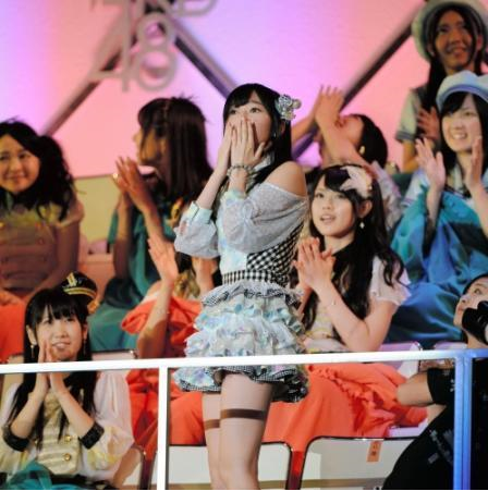 「点灯部と連結部を分けてご用意下さい」 AKB48超厳戒態勢、ペンライトを“分解”チェック