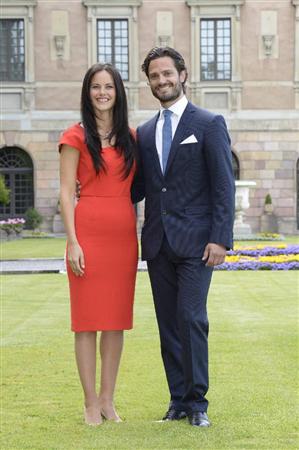 スウェーデンのカール・フィリップ王子が元モデルの美女と婚約