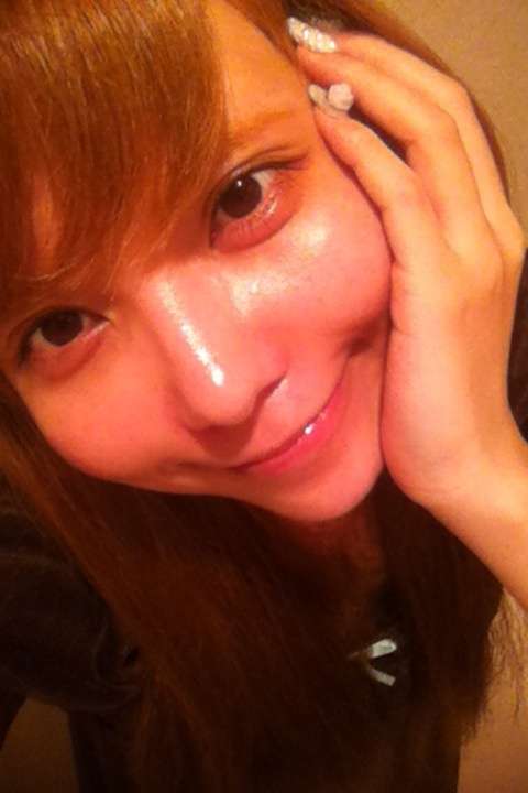 益若つばさ、「色っぽい」公開写真をファン絶賛