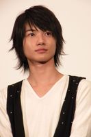 神木隆之介（かみきりゅうのすけ） : 神木隆之介を丸裸！～恋愛や結婚に関する発言まとめ～ - NAVER まとめ