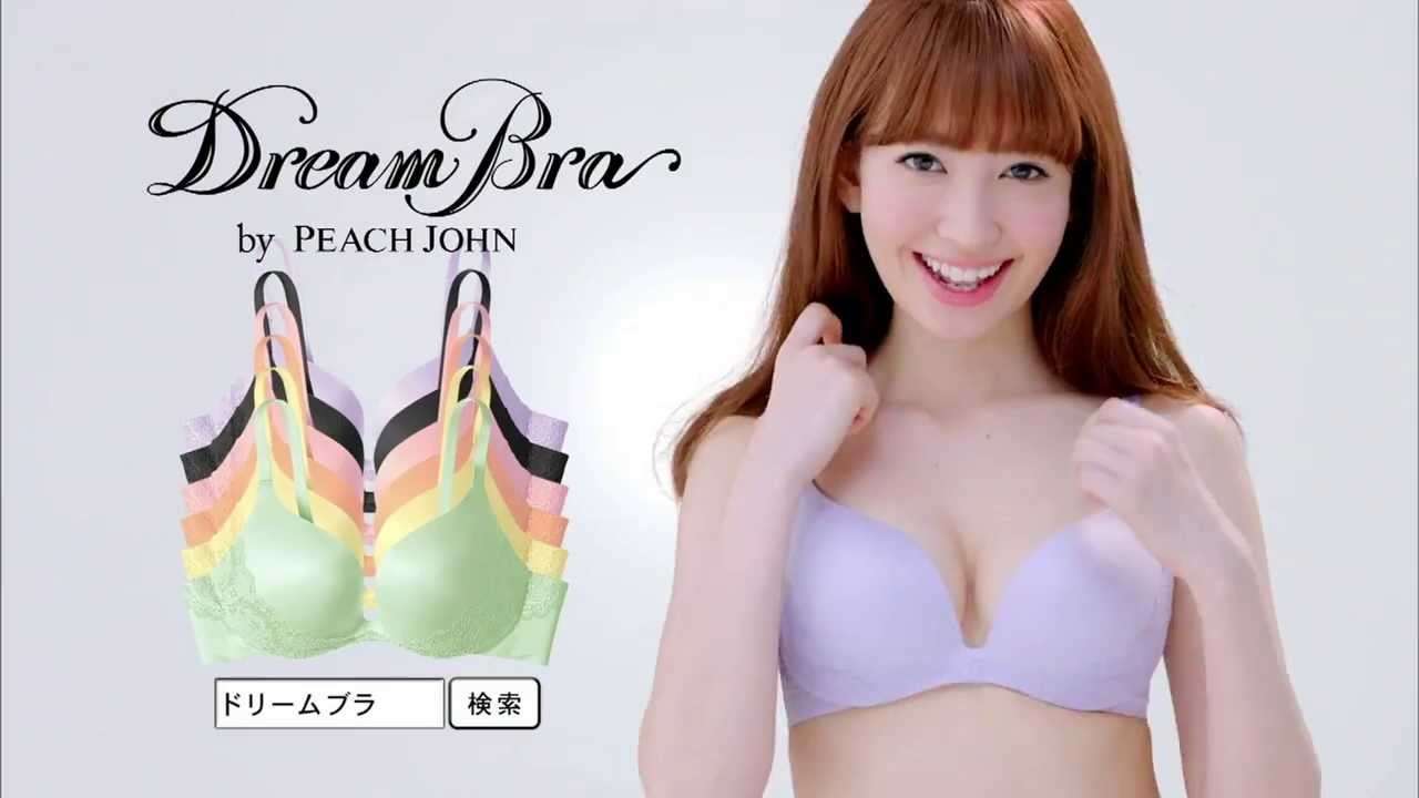 「AKBが着ている水着は胸パッドがいっぱい入るやつ」 岡本夏生が『5時に夢中！』で突然、水着解説をはじめる