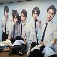 【速報・嵐目撃情報】6/18に嵐が被災地ロケ＆ライブ→その日夜、バスで帰る姿が、、、 - NAVER まとめ