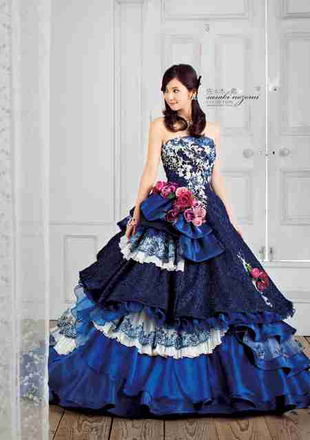 自身がプロデュースしたウエディングドレス姿の佐々木希、可愛すぎてドレスが霞んでる件