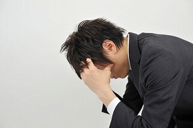 急増する