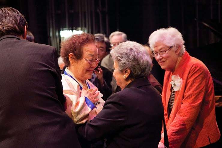 アメリカ人が語る、アメリカの社会、戦争、と将来  American society, war, and future, one American speaks: グレンデール市へメッセージです。  I would like to address the government of the city of Glendale.