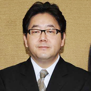AKB48襲撃事件から1カ月、秋元康がついに沈黙破った「臨床心理士が付きっきり」「傷ついた彼女たちは立ち上がり、前に進んだ」