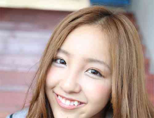 浜崎あゆみ、浜崎あゆみファンから叩かれた板野友美を励ます