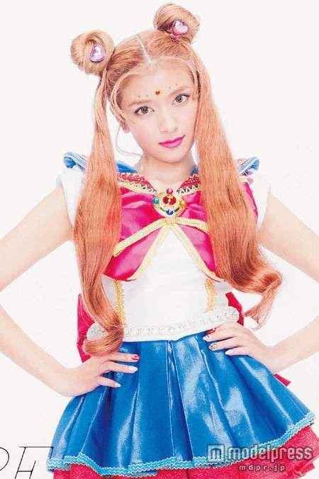 【全身画像有】ローラのセーラームーンコスプレにどよめき「想像以上」