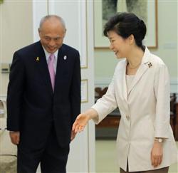 “高飛車”朴大統領に都民激怒　舛添知事「９０％韓国好き」の不可解講演も  (1/2ページ)  - 政治・社会 - ZAKZAK
