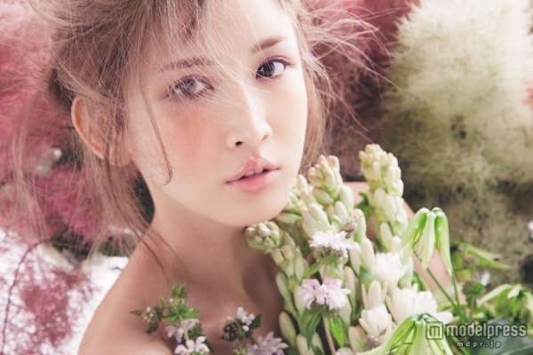 紗栄子、男心をくすぐる“色気ボディ”の作り方　デートの心構えも明かす - モデルプレス