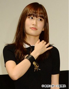 “裏切り車中キス”の陰で前田敦子が乱心「ネギトロ巻き投げつけ事件」