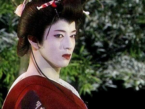 女装して可愛い芸能人